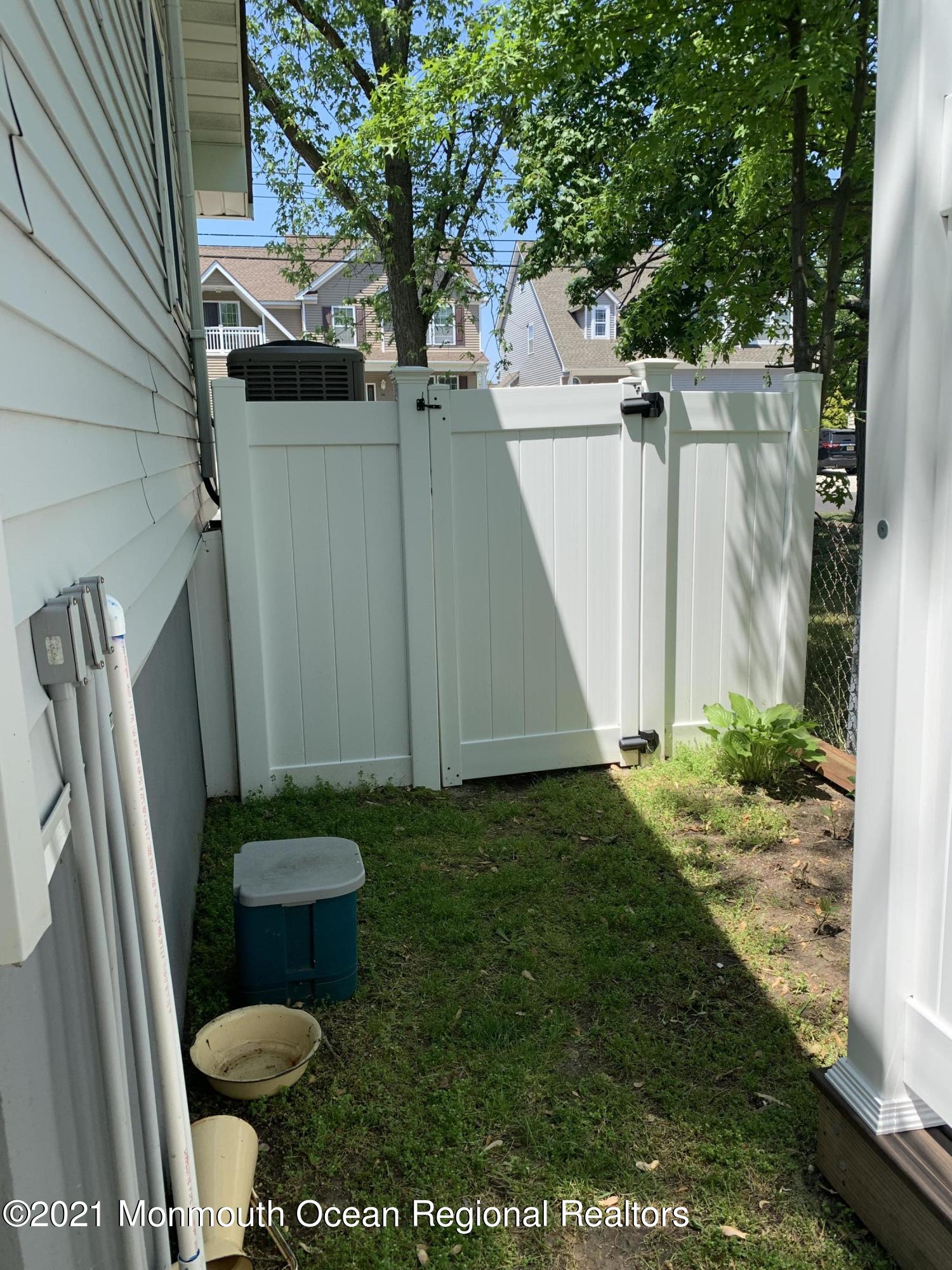 117 Foster Road Toms River, NJ 08753 - Photo 22 of 35 Entry to yard