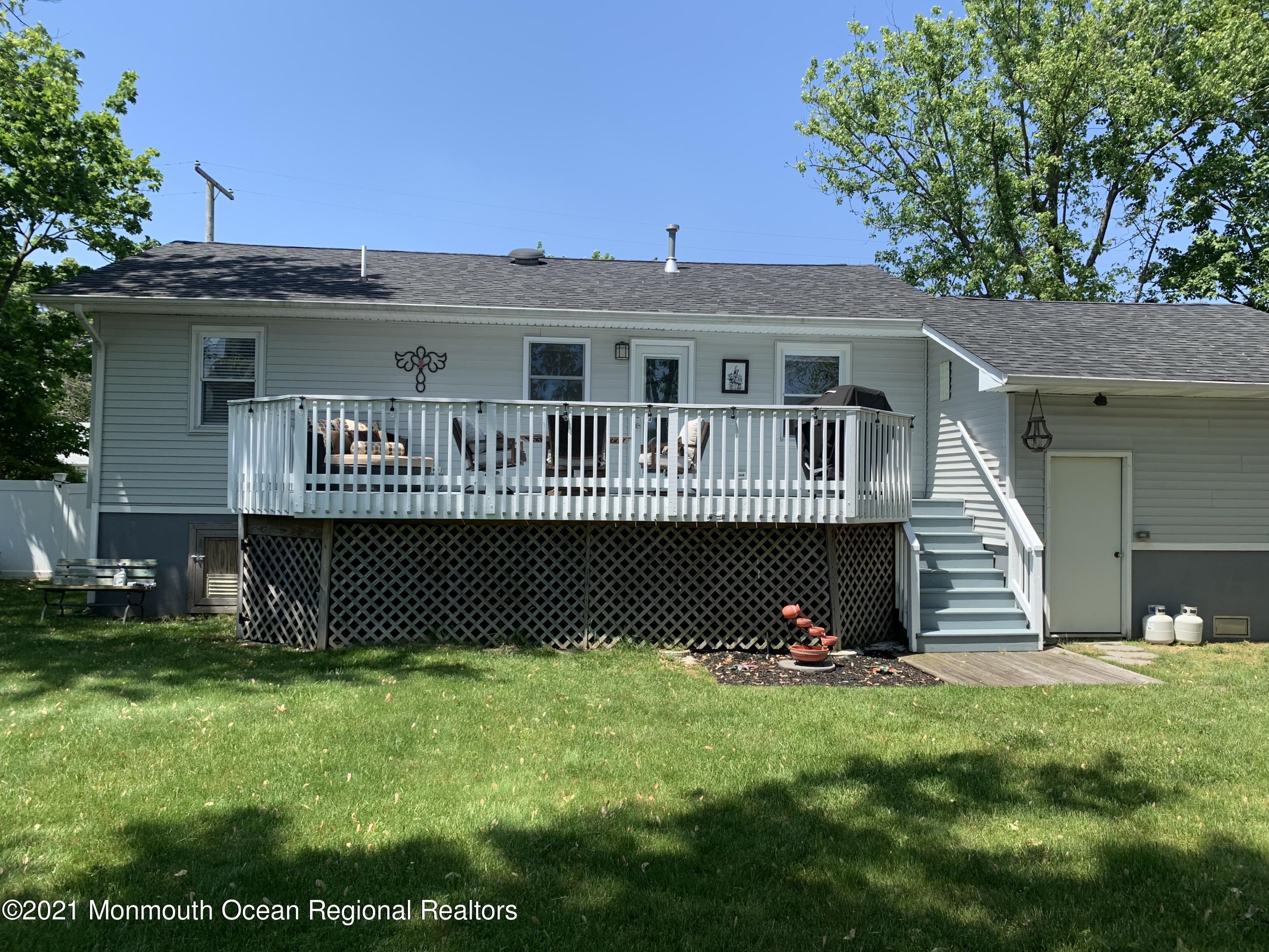 117 Foster Road Toms River, NJ 08753 - Photo 26 of 35 large backyard