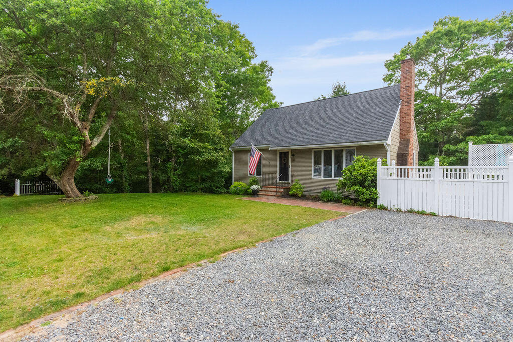22 Rickey Lane East Wareham, MA 02538 - Photo 3 of 75 DSC_0743