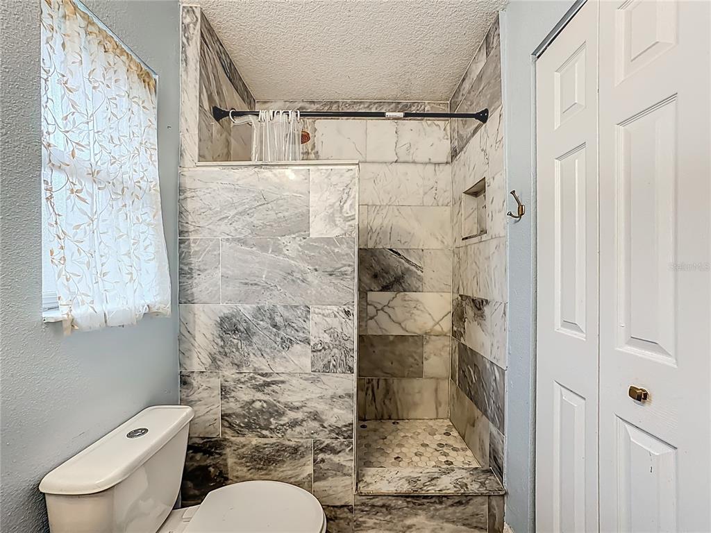 11112 Hidden Breeze Drive Wimauma, FL 33598 - Photo 29 of 41