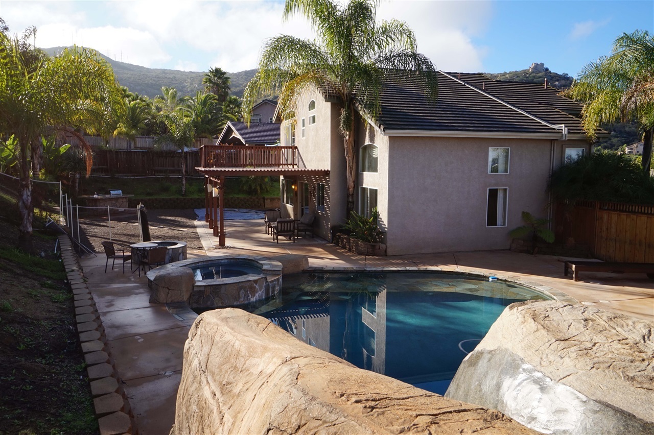 13675 Stonybrook Lane El Cajon, CA 92021 - Photo 4 of 25