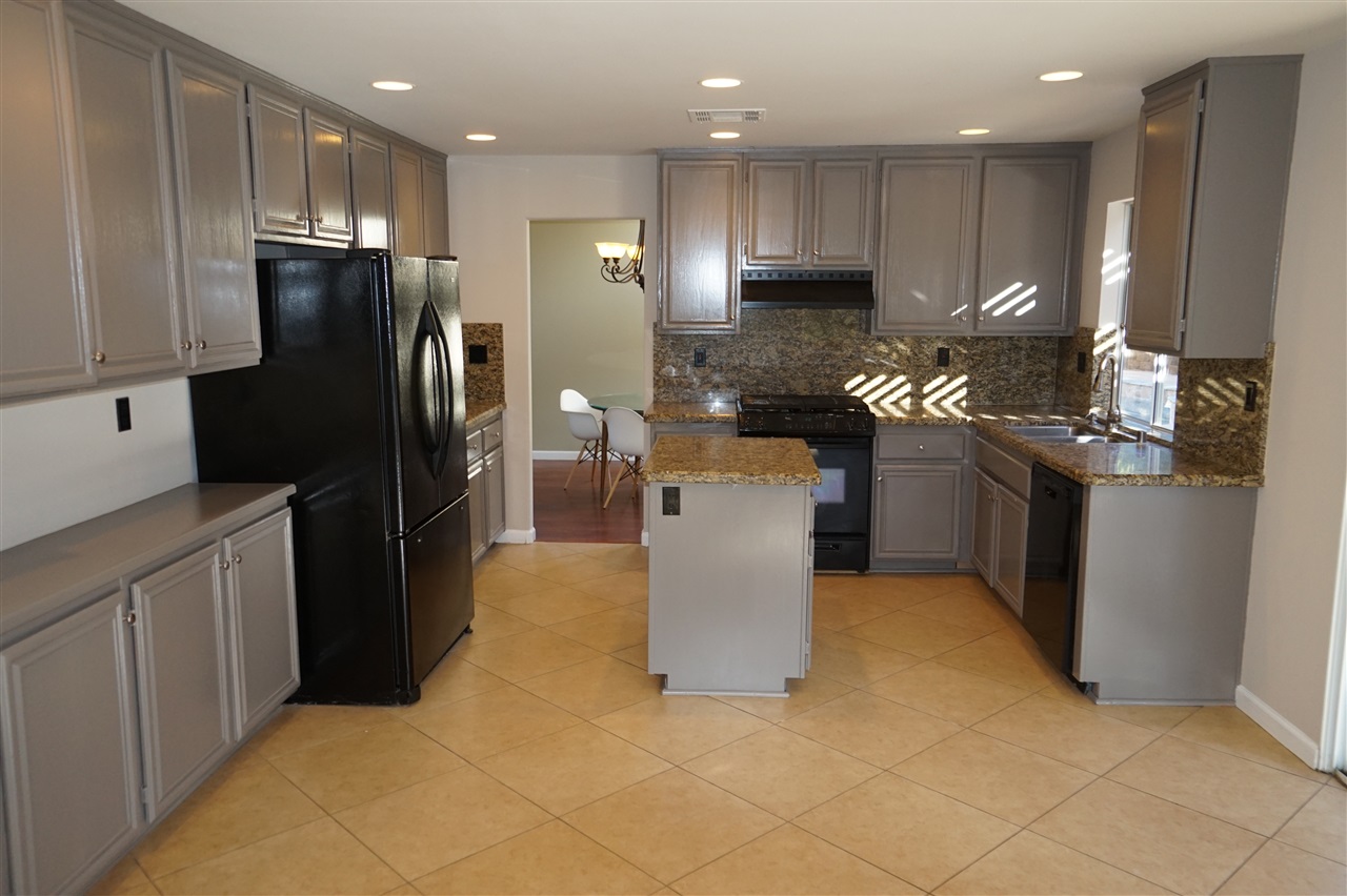 13675 Stonybrook Lane El Cajon, CA 92021 - Photo 8 of 25