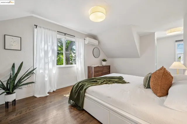 $624,000 | 4170 Emerald Street, Unit 4, Oakland, CA 94609