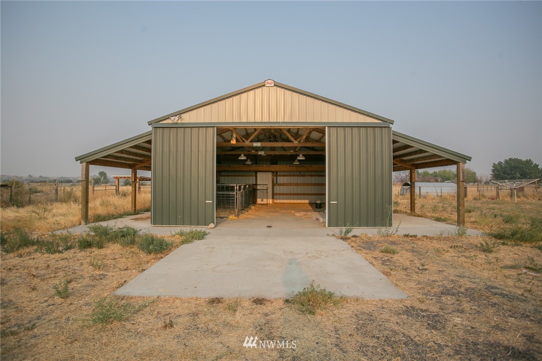 10285 Idano Road Northeast Moses Lake, WA 98837 - Photo 17 of 22 Gallery Image 17