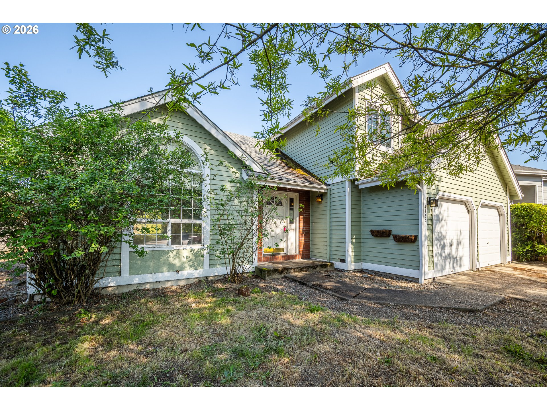4493 Glacier Street Springfield, OR 97478 - Photo 2 of 44