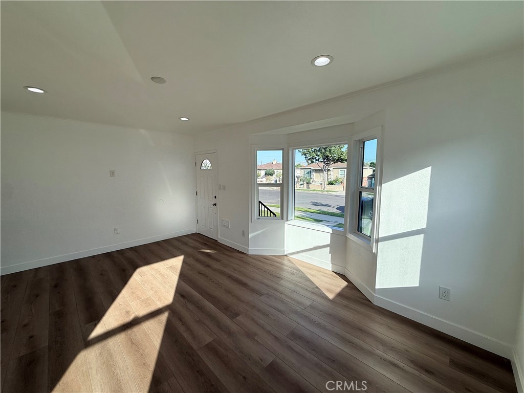 2513 Travers Avenue Commerce, CA 90040 - Photo 13 of 34