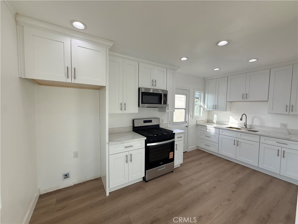 2513 Travers Avenue Commerce, CA 90040 - Photo 18 of 34