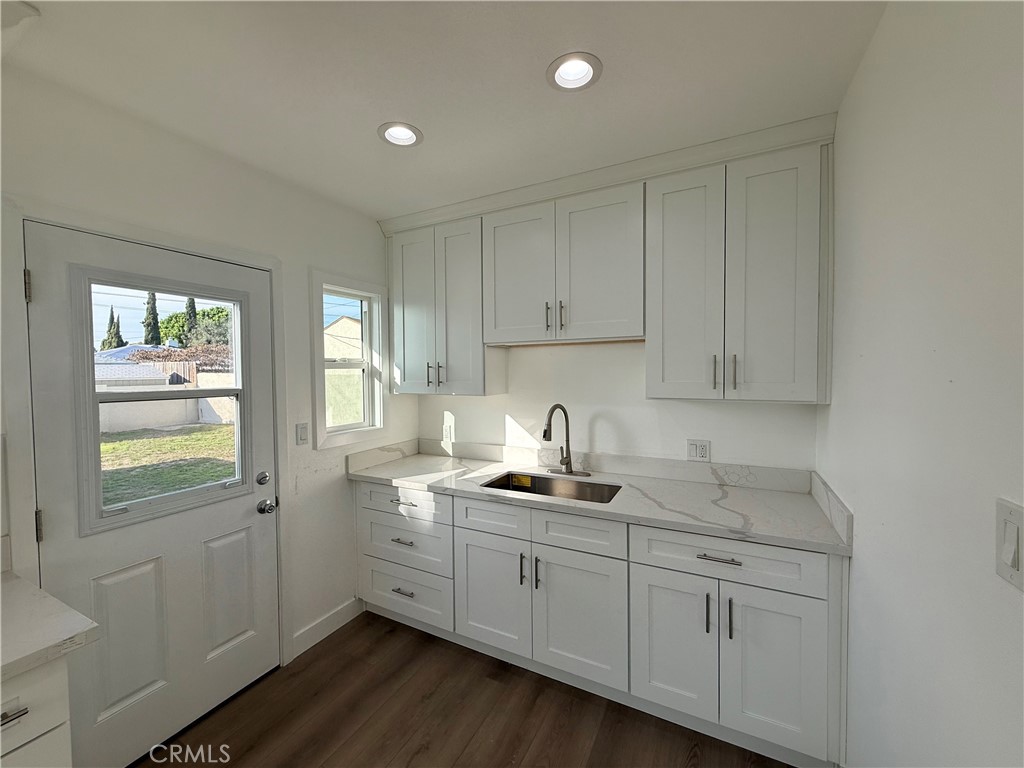 2513 Travers Avenue Commerce, CA 90040 - Photo 20 of 34