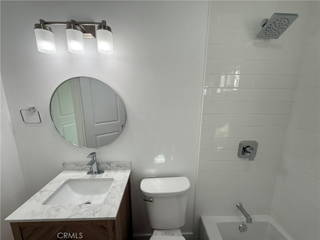 2513 Travers Avenue Commerce, CA 90040 - Photo 27 of 34