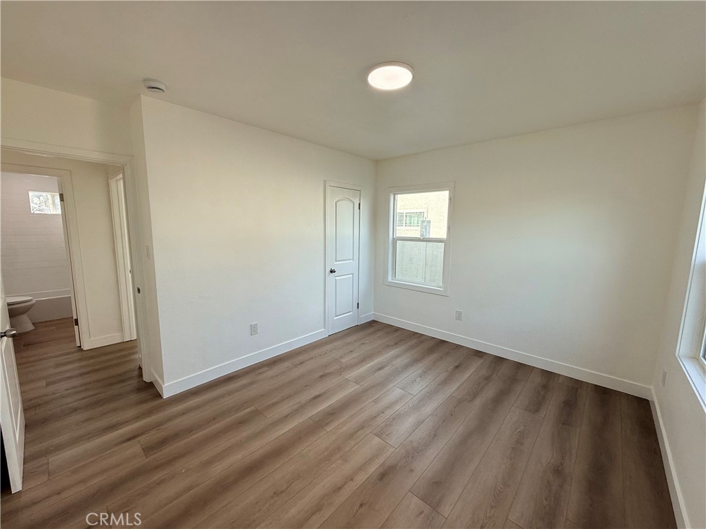 2513 Travers Avenue Commerce, CA 90040 - Photo 32 of 34