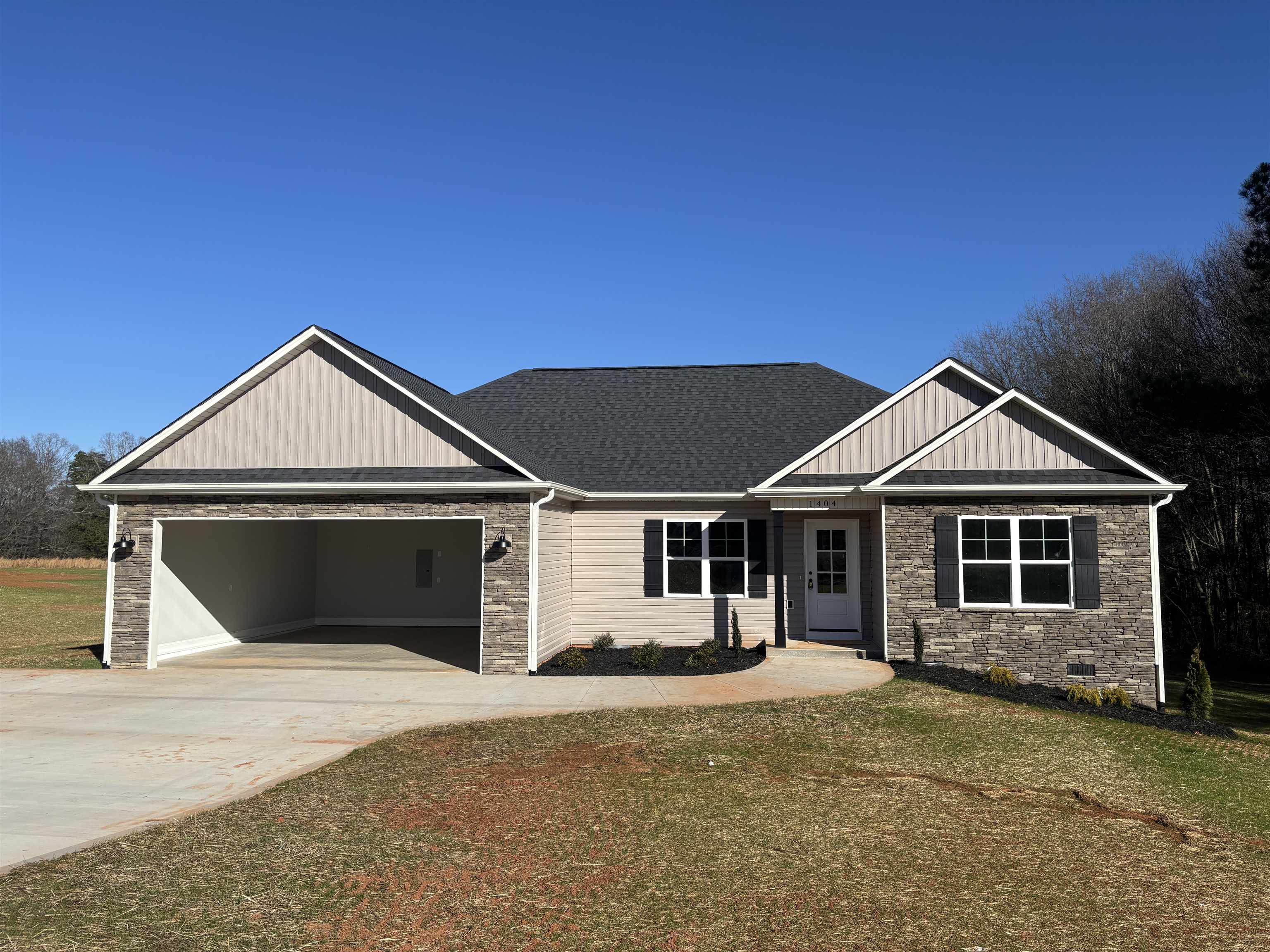 1404 Oak Ridge Road Gaffney, SC 29341 - Photo 1 of 31 Gallery Image 1