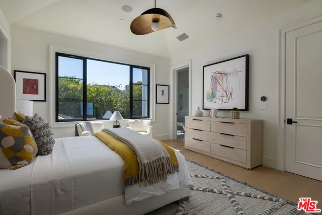 $24,795,000 | 415 North Cliffwood Avenue, Los Angeles, CA 90049