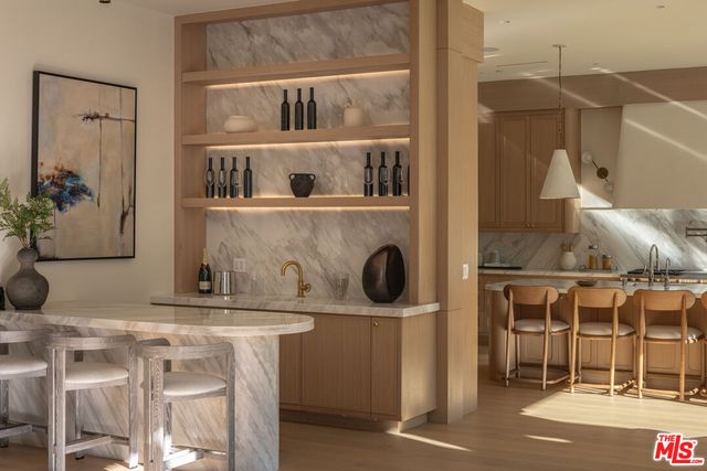 $23,795,000 | 415 North Cliffwood Avenue, Los Angeles, CA 90049