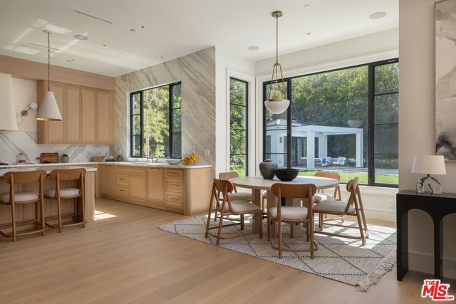 $23,795,000 | 415 North Cliffwood Avenue, Los Angeles, CA 90049