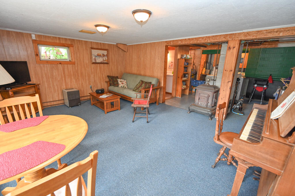 18 Loon Lane Dedham, ME 04429 - Photo 25 of 31 Family Room