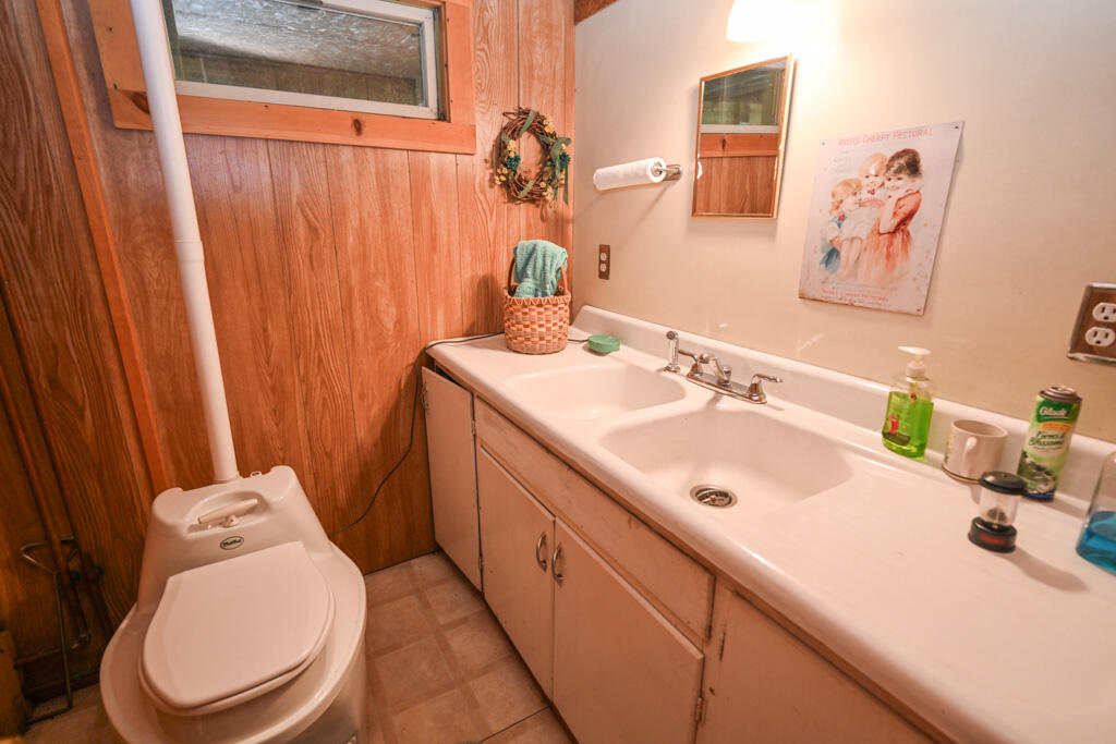 18 Loon Lane Dedham, ME 04429 - Photo 28 of 31 Basement Half Bath