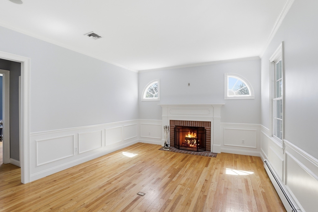 76 Clapp Road Scituate, MA 02066 - Photo 12 of 33