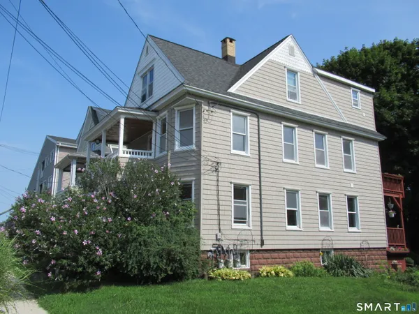 $2,100 | 112 Bennett Street, Bridgeport, CT 06605