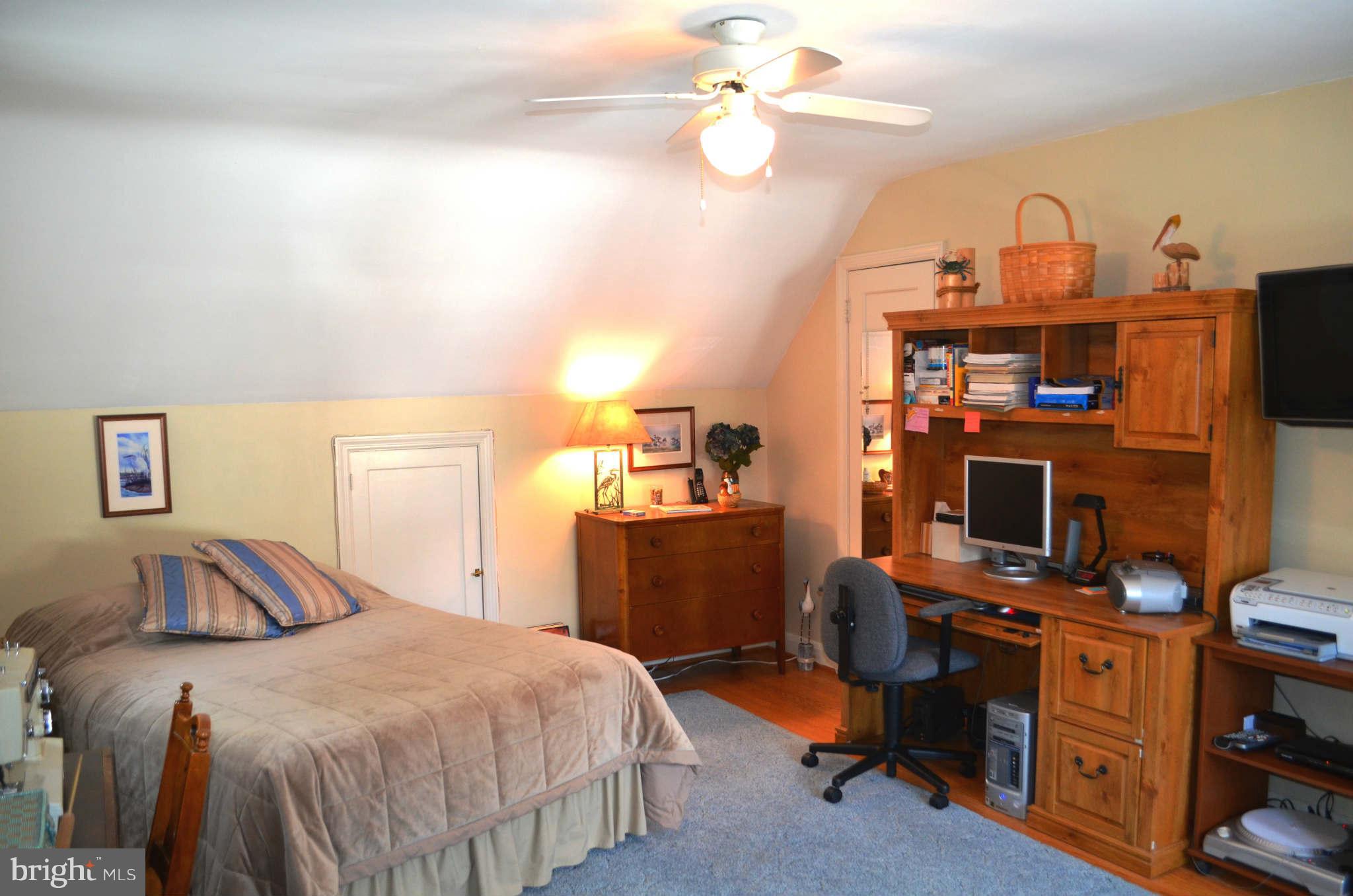 17 Dungarrie Road Baltimore, MD 21228 - Photo 16 of 30 Bedroom (Master)