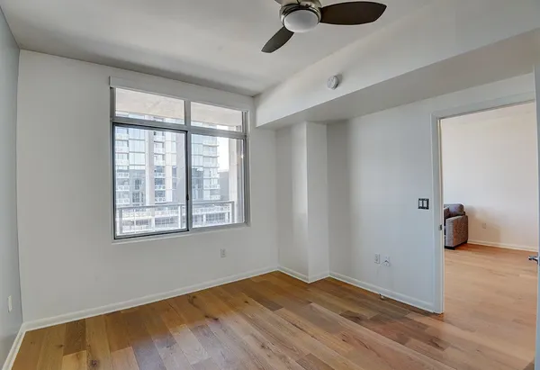 $2,175 | 54 Rainey Street, Unit 1111, Austin, TX 78701