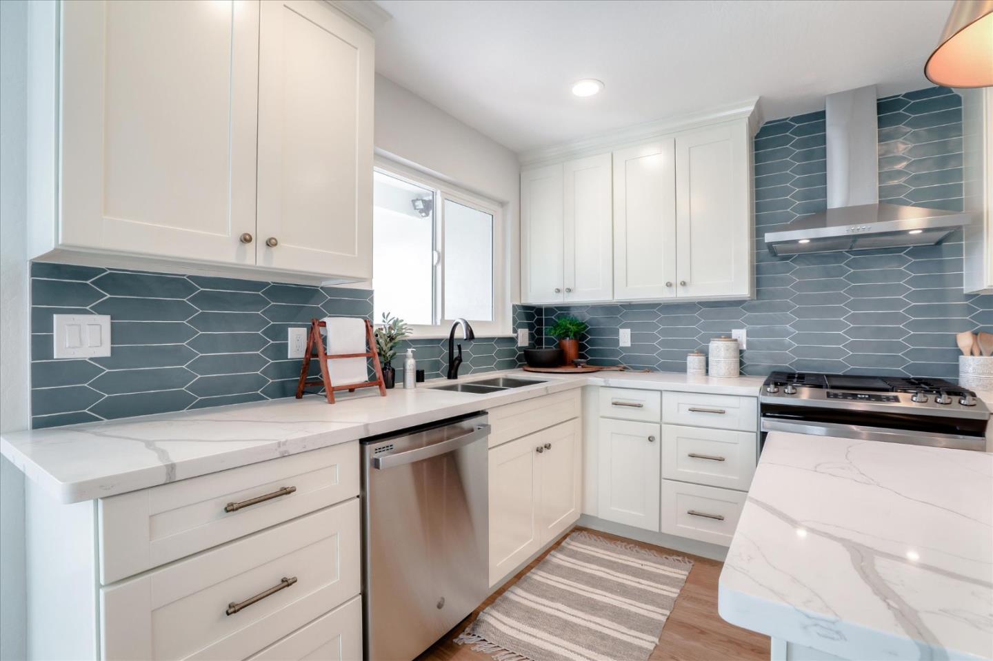 861 Inverness Way Sunnyvale, CA 94087 - Photo 17 of 43 Gallery Image 17