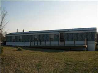 76 Agnes Road Pikeville, TN 37367 - Photo 1 of 9 Primary Photo