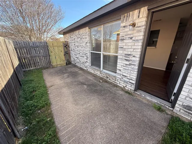 $1,675 | 8175 Waterside Trail, Fort Worth, TX 76137