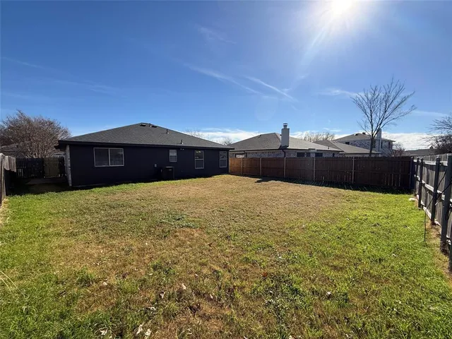 $1,675 | 8175 Waterside Trail, Fort Worth, TX 76137