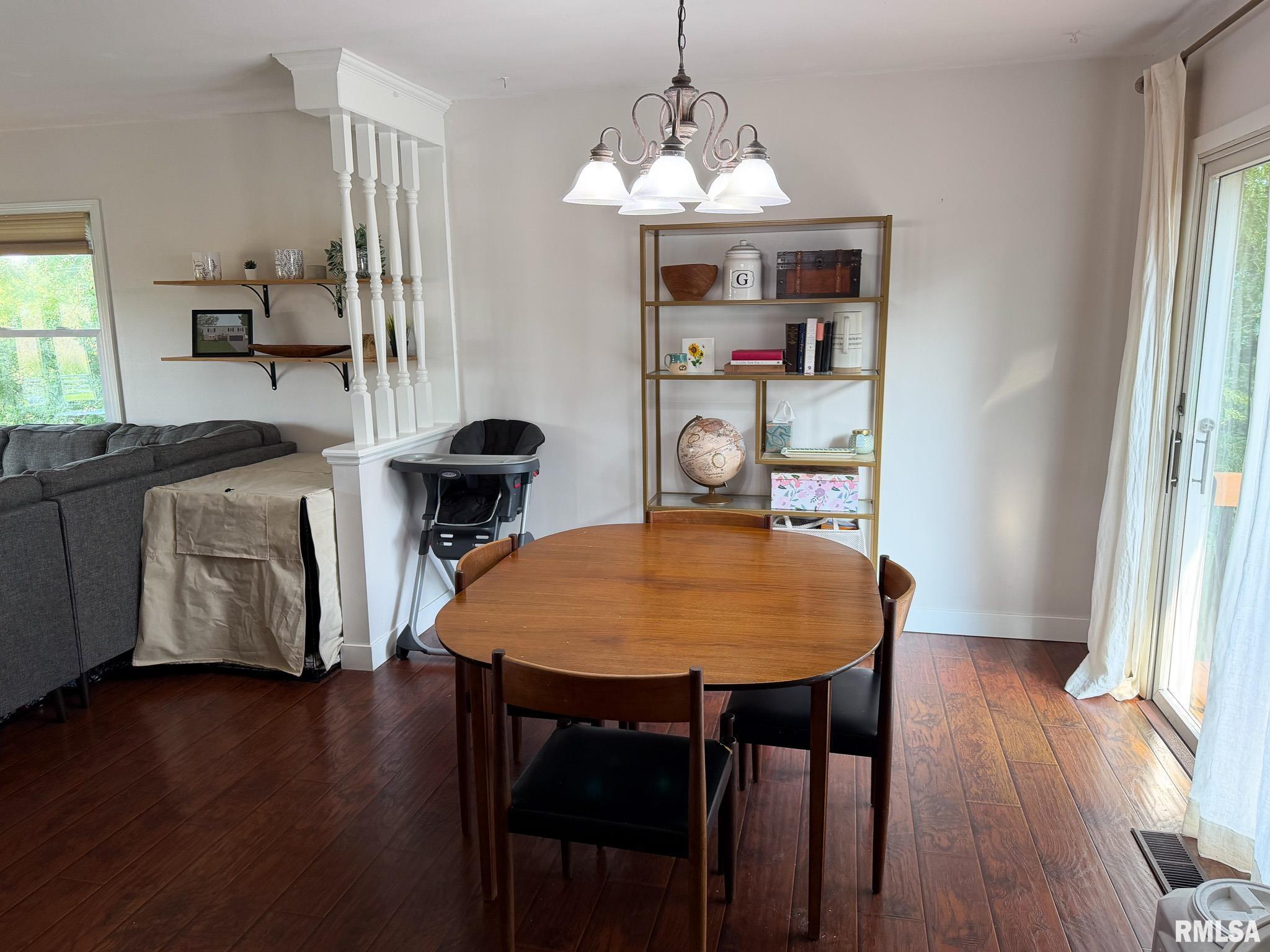 906 Lake Road Eureka, IL 61530 - Photo 20 of 45 Gallery Image 20