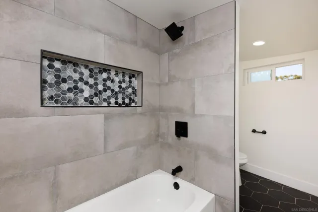 $3,250,000 | 6283 Lorca Drive, San Diego, CA 92115