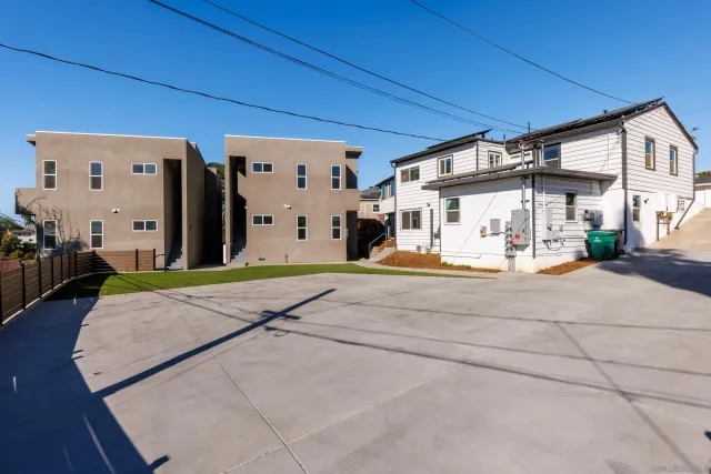 $3,250,000 | 6283 Lorca Drive, San Diego, CA 92115