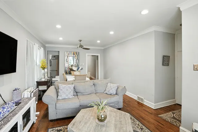 $434,900 | 4224 North Oriole Avenue, Norridge, IL 60706