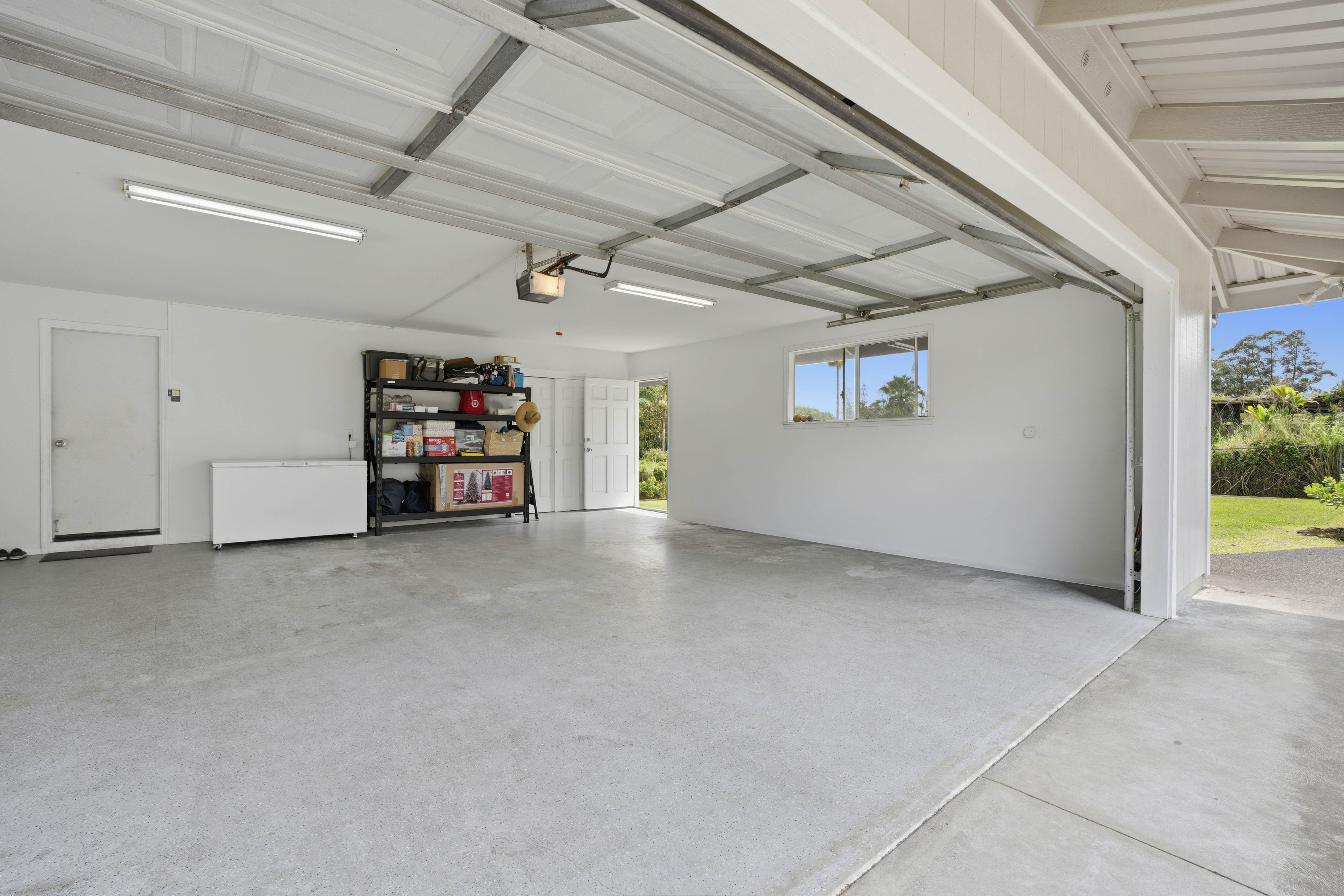 18-3970 Canney Road Mountain View, HI 96771 - Photo 24 of 30 a view of empty room with furniture