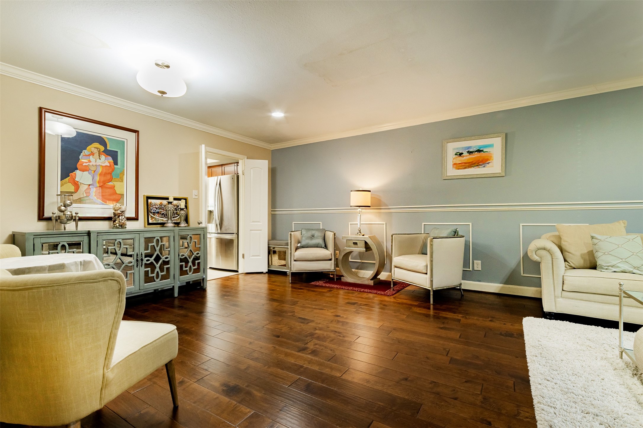 14357 Misty Meadow Lane Houston, TX 77079 - Photo 12 of 49 Main Living-3