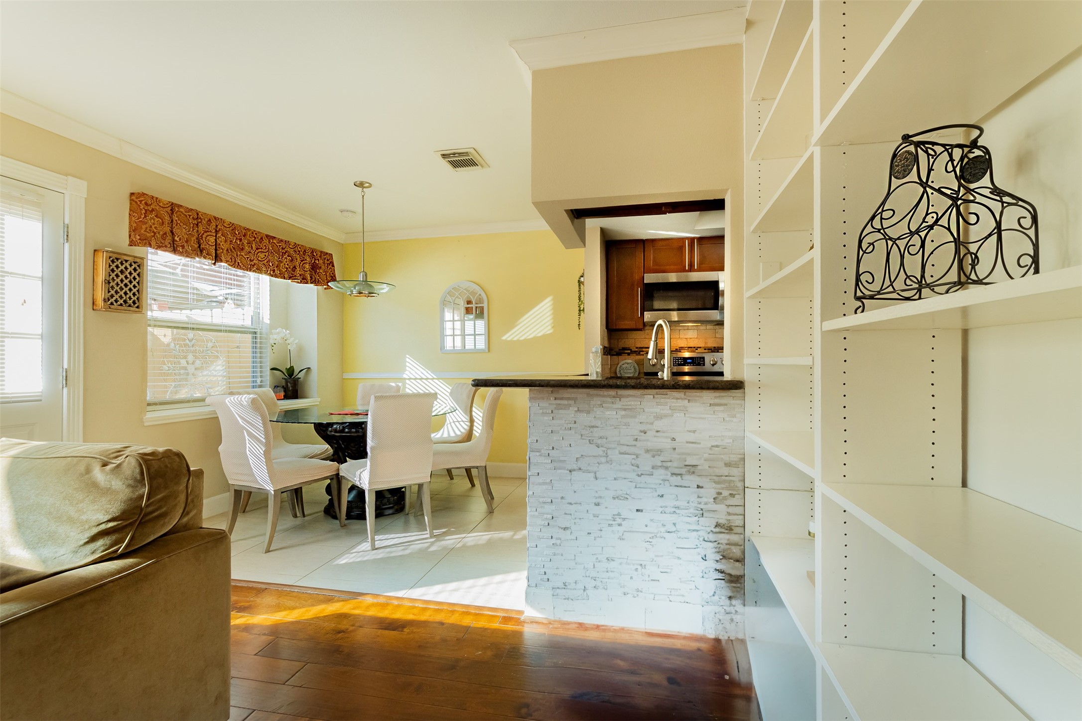 14357 Misty Meadow Lane Houston, TX 77079 - Photo 23 of 49 Living into family room-2