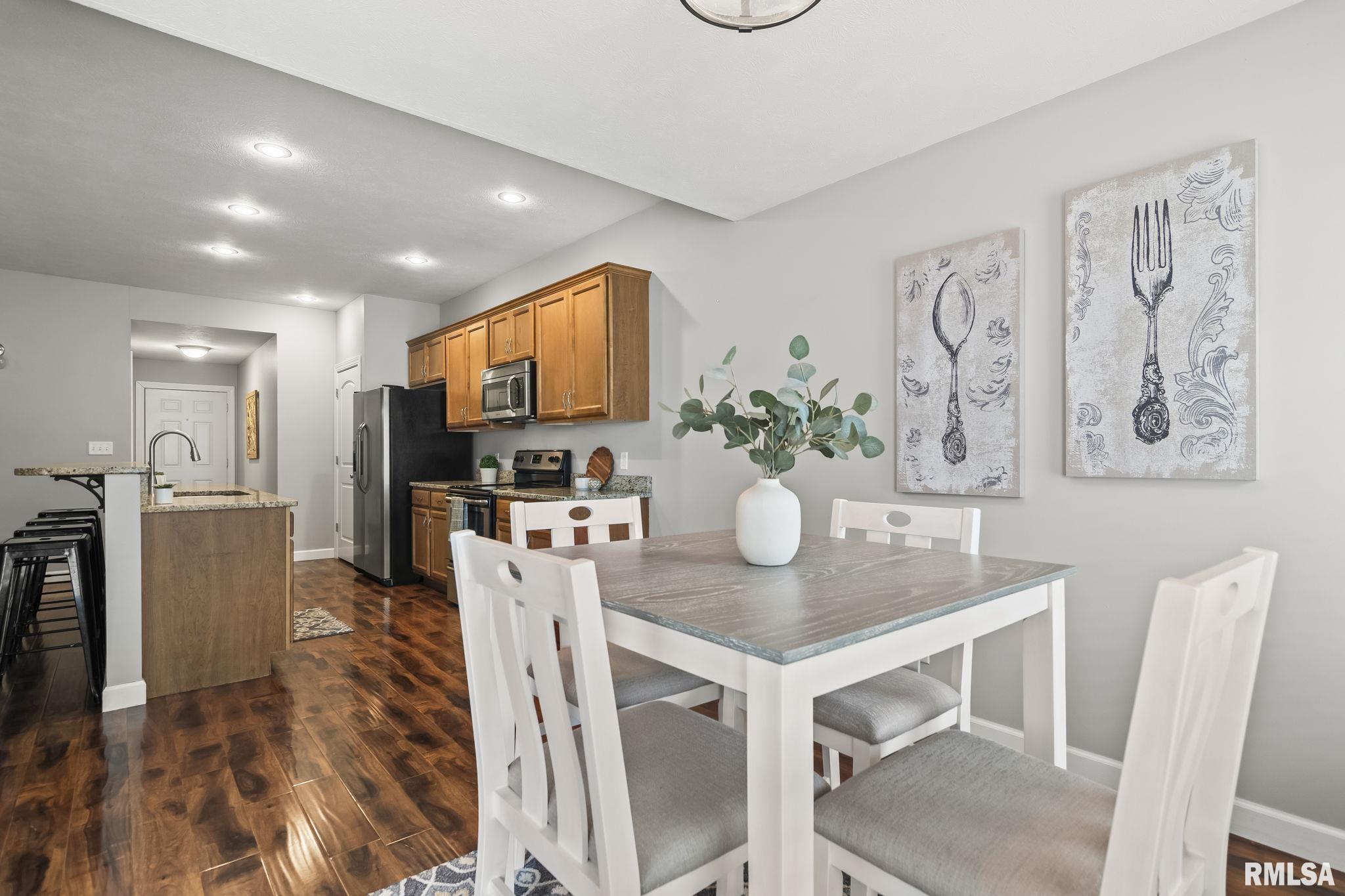 4546 Thompson Road Springfield, IL 62711 - Photo 13 of 41