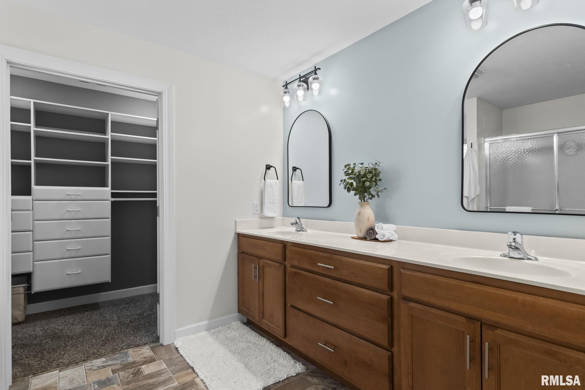 4546 Thompson Road Springfield, IL 62711 - Photo 17 of 41