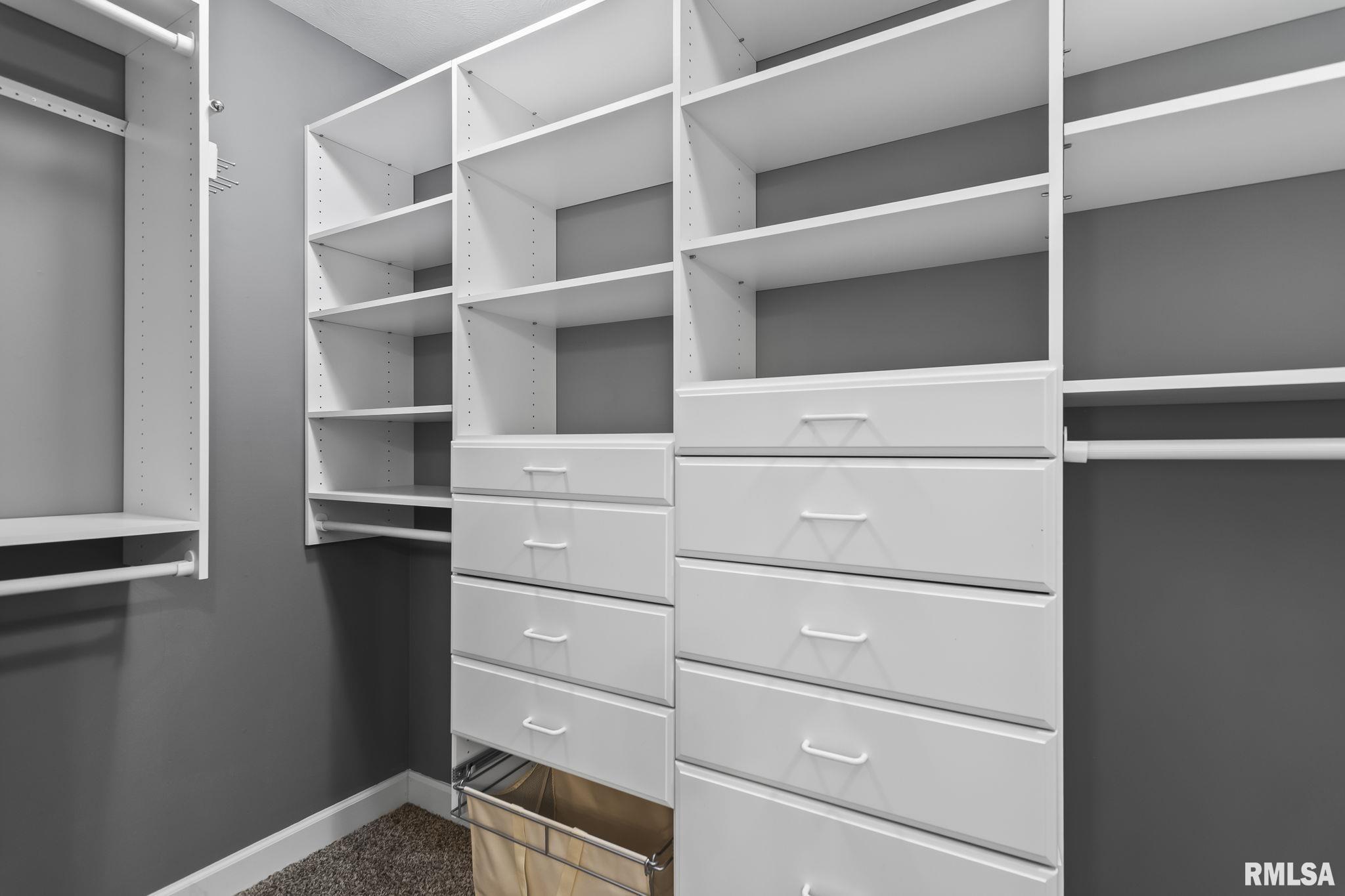 4546 Thompson Road Springfield, IL 62711 - Photo 19 of 41