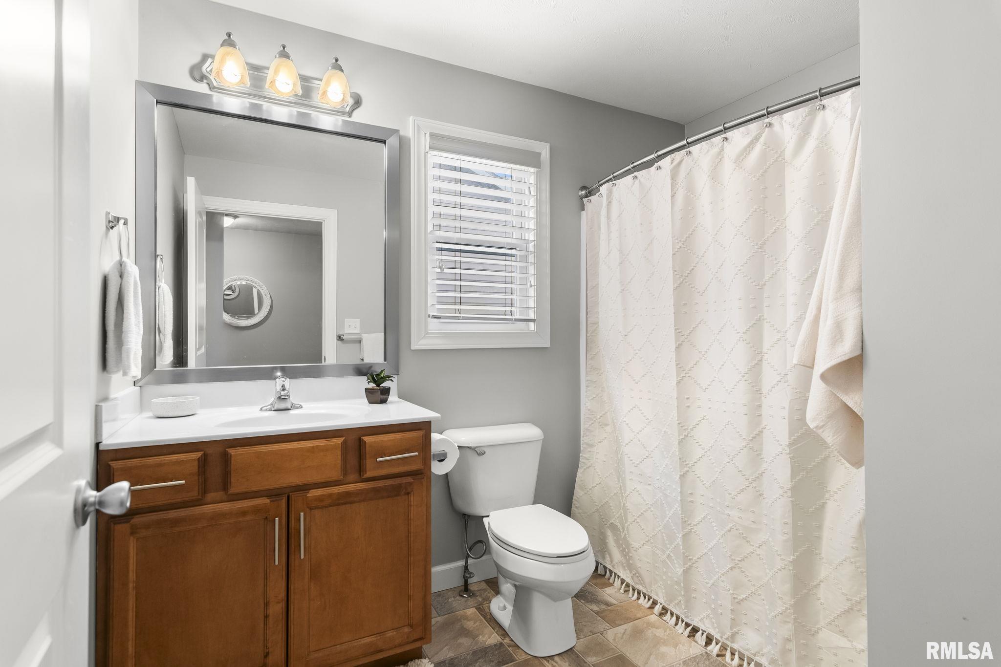 4546 Thompson Road Springfield, IL 62711 - Photo 23 of 41