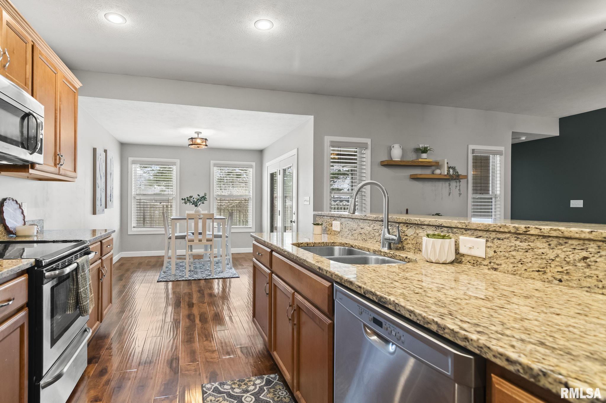 4546 Thompson Road Springfield, IL 62711 - Photo 7 of 41