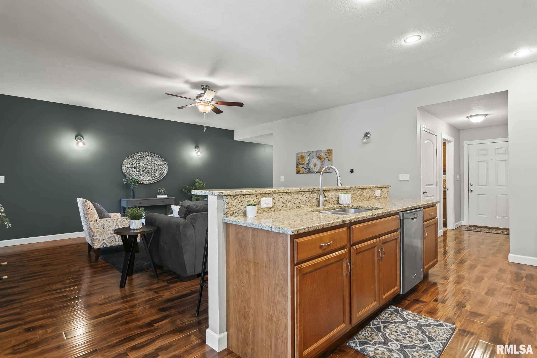 4546 Thompson Road Springfield, IL 62711 - Photo 10 of 41