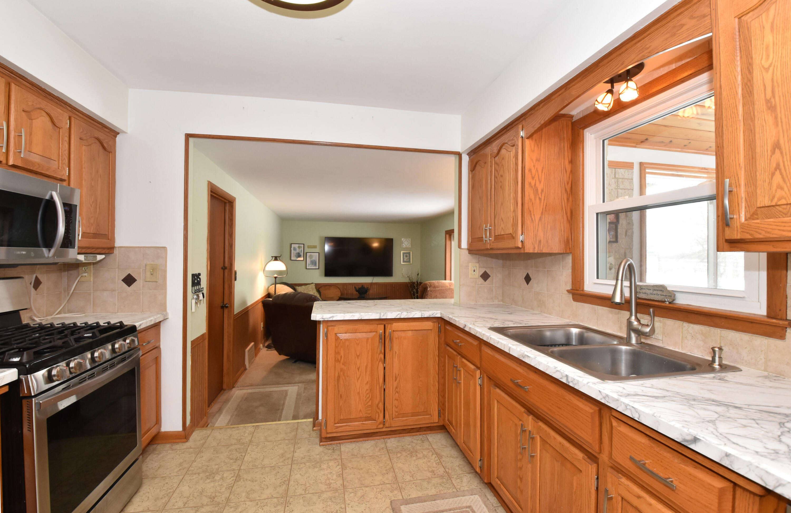 1838 Fancher Road Mount Pleasant, WI 53406 - Photo 16 of 46 Kitchen