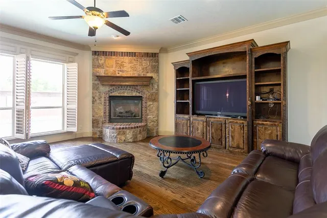 $950,000 | 7905 Hallmark Drive, North Richland Hills, TX 76182