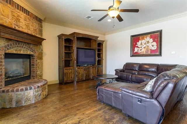 $950,000 | 7905 Hallmark Drive, North Richland Hills, TX 76182