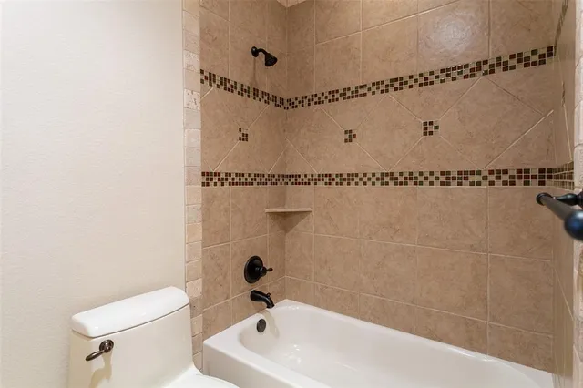 $950,000 | 7905 Hallmark Drive, North Richland Hills, TX 76182