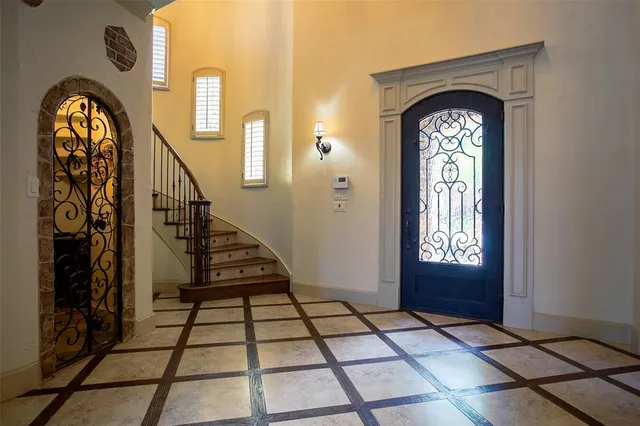 $950,000 | 7905 Hallmark Drive, North Richland Hills, TX 76182