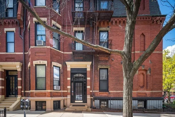 $2,950 | 7 Hereford Street, Unit 9, Boston, MA 02115