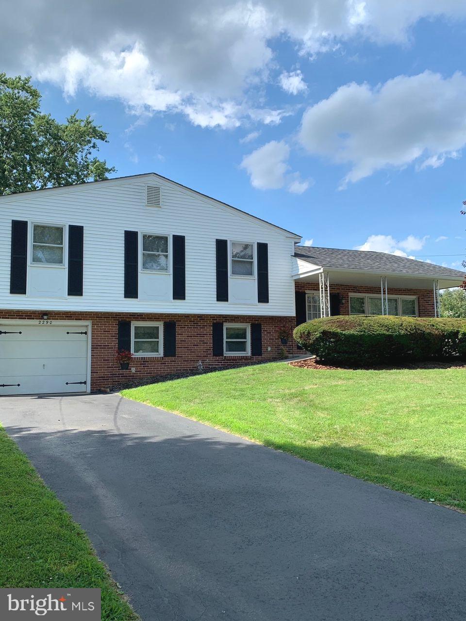 2290 Weir Road Aston, PA 19014 - Photo 1 of 35 Front