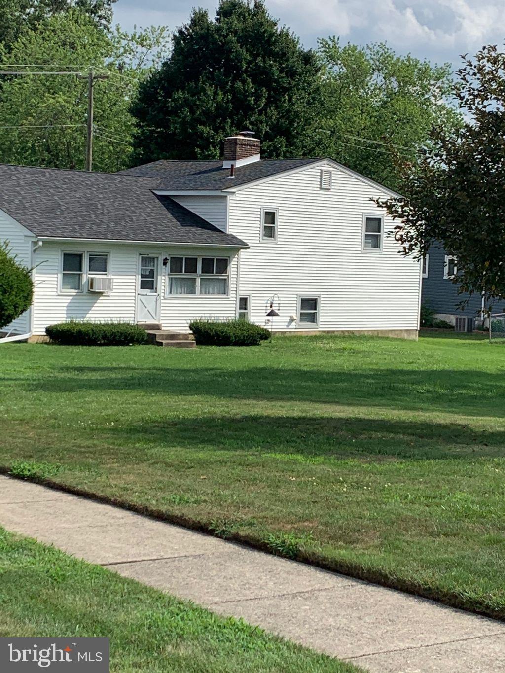 2290 Weir Road Aston, PA 19014 - Photo 2 of 35 Rear