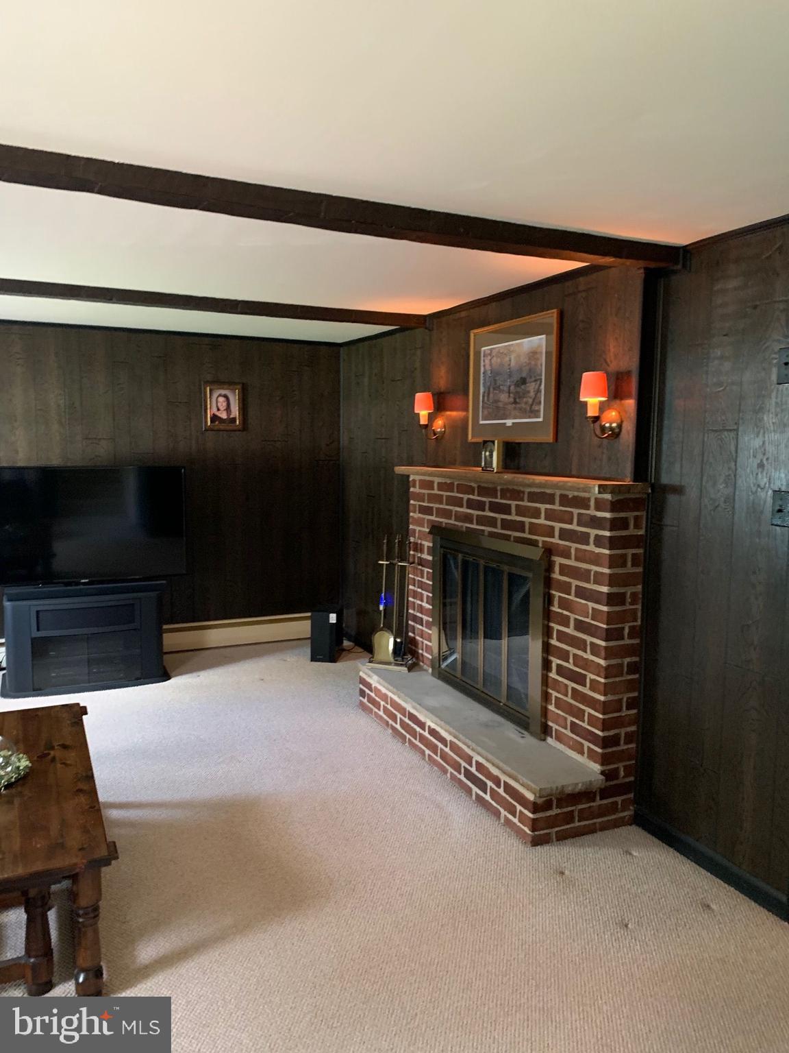 2290 Weir Road Aston, PA 19014 - Photo 19 of 35 Family Room